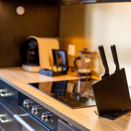 Capsule Temps Suspendu - Balneo, Home Cinema & Billard Valenciennes Exterior foto