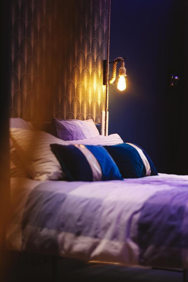 Capsule Temps Suspendu - Balneo, Home Cinema & Billard Valenciennes Exterior foto