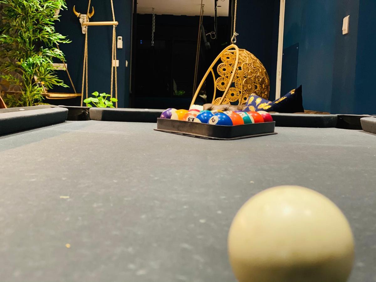 Capsule Temps Suspendu - Balneo, Home Cinema & Billard Valenciennes Exterior foto